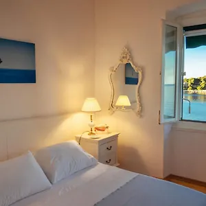 La Casa Isabella Apartment